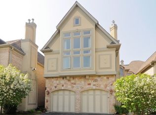1421 W Rue Paris Pl, Palatine, IL 60067