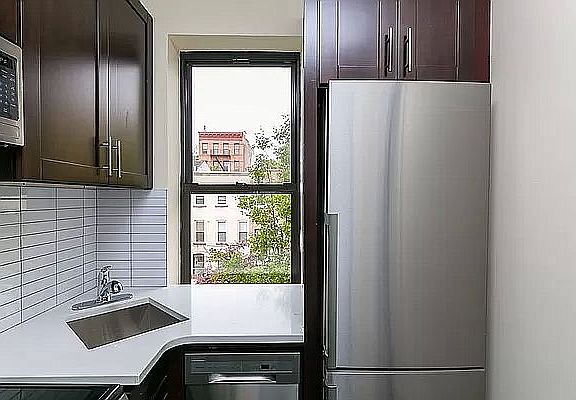 4th image of 329 Union St APT 2B