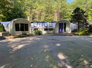 470 Jewett Rd, Hopkinton, NH 03229