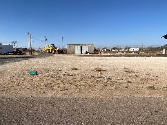 2nd image of 140 S Lisa Ave