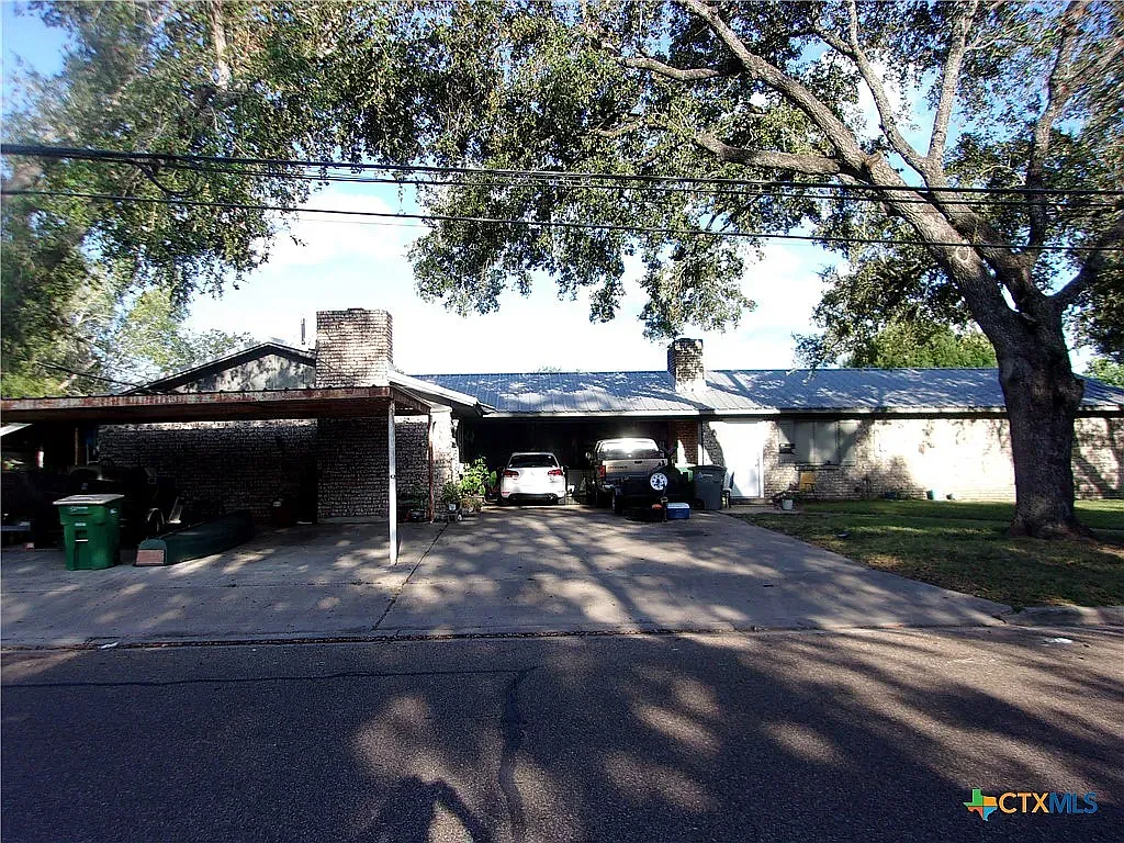 2 bed, 931 sqft, $950 — Photo 1