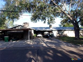 1802 Lawndale Ave #B, Victoria, TX 77901