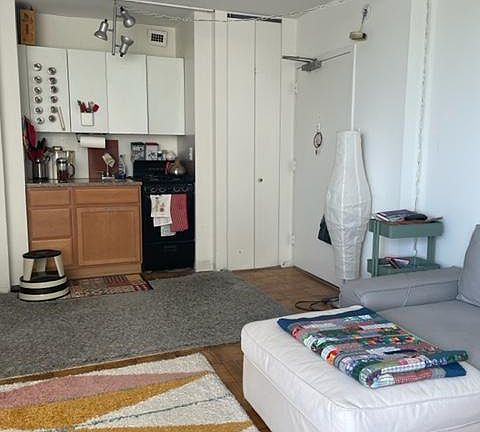5th image of 4515 Willard Ave APT 2305