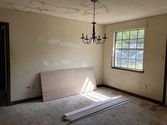 4th image of 616 Carondelay Dr