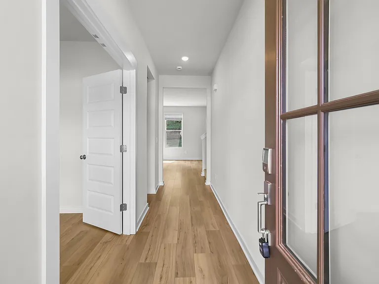1055 Ross Farms Blvd — Photo 7