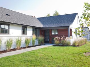 3 Shields Ct, Brookhaven, NY 11719