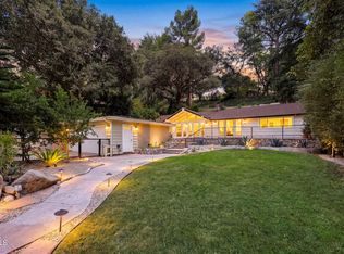 5220 Palm Dr, La Canada Flintridge, CA 91011
