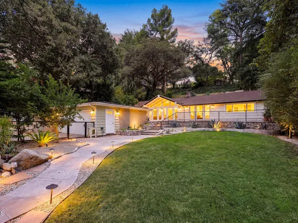5220 Palm Dr, La Canada Flintridge, CA 91011