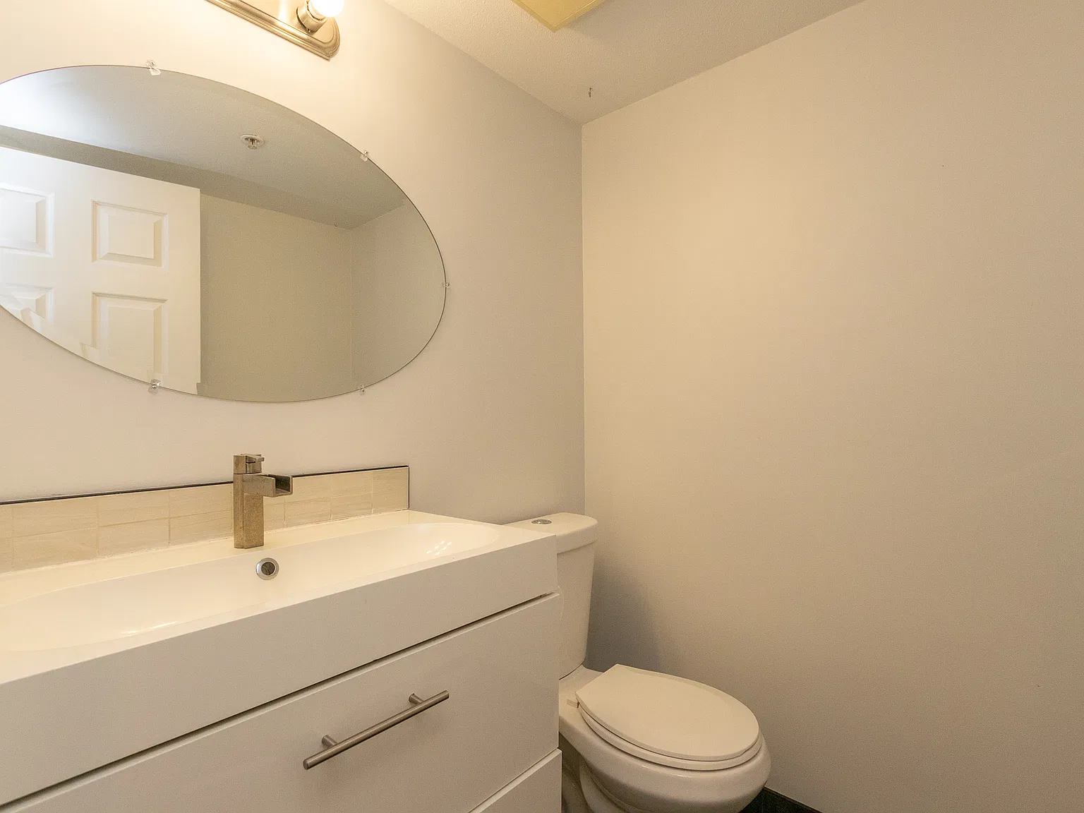 2 bed, 744 sqft, $2,885 — Photo 4