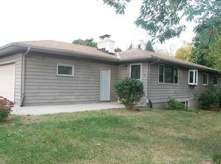 7131 Cliffside Dr, Racine, WI 53402