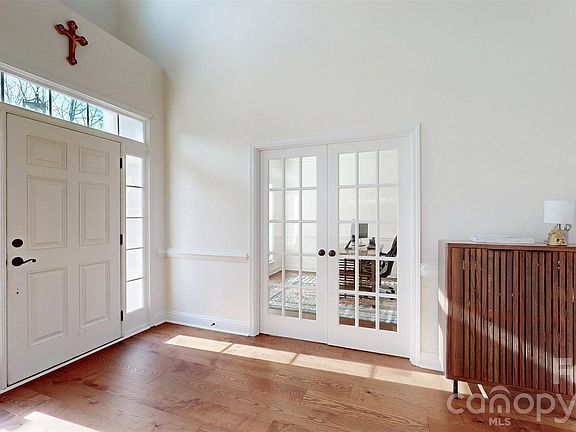 5th image of 7267 Willow Brook Ct