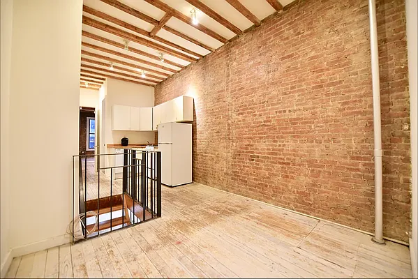 Rented by Nolita Group | media 11