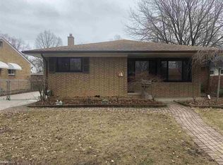 24316 Culver St, Saint Clair Shores, MI 48080