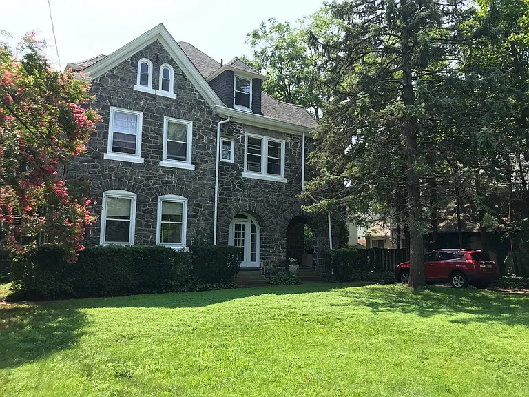 18 N Highland Ave #1A — Photo 7