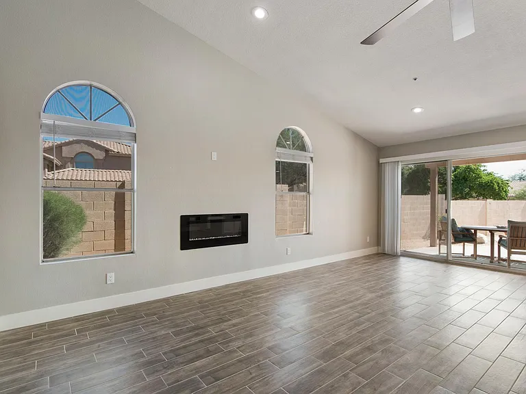 9295 E Rockwood Dr — Photo 20