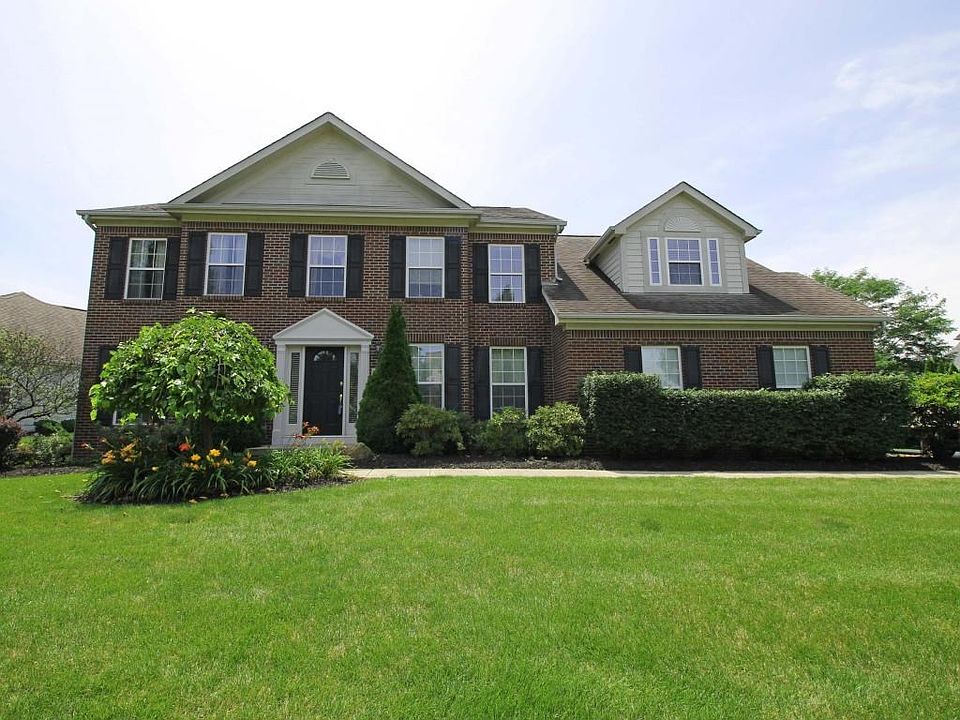 1st image of 1625 Harrison Pond Dr