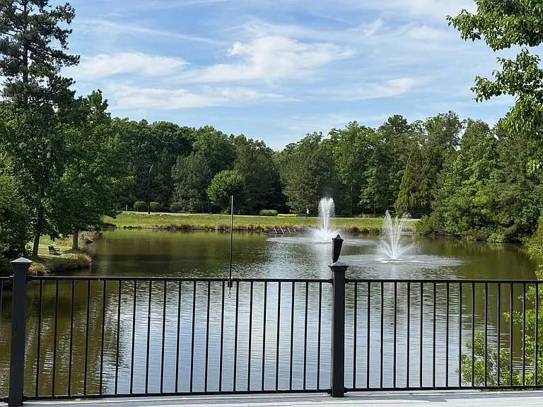600 Canyon Lake Cir — Photo 17