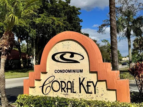 3330 PINEWALK Drive N #1616, Margate, FL 33063