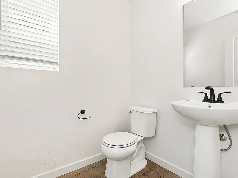 1010 Chittock Ave — Photo 20
