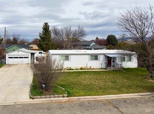 10500 W Halstead Dr, Boise, ID 83704