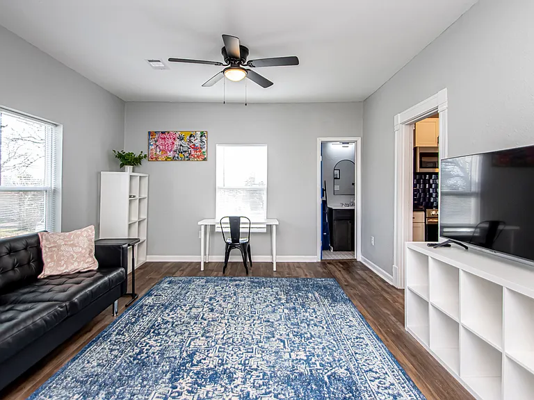 2108 Bragg St — Photo 8