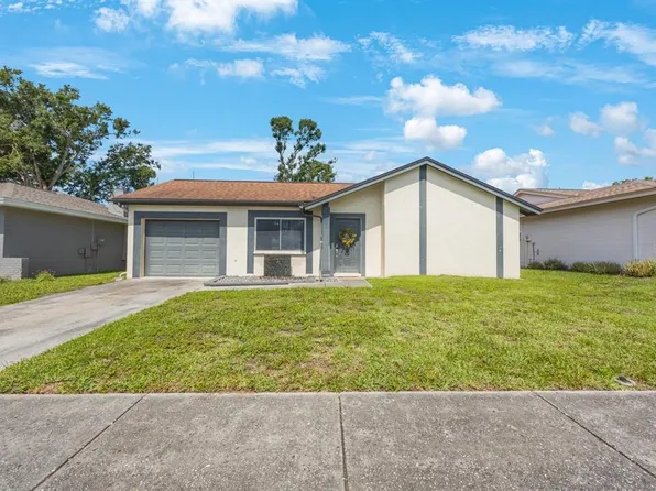1722 W Groveleaf Ave, Palm Harbor, FL 34683