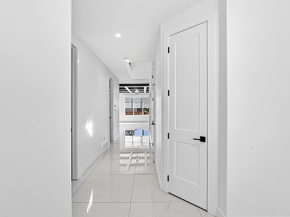 3rd image of 3101 Soleil Blvd