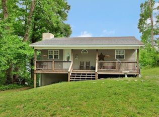 1233 N Lakeshore Dr, Louisa, VA