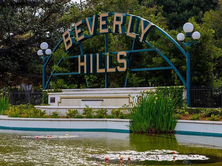 330 crescent drive, Beverly Hills CA 90210 — Photo 17
