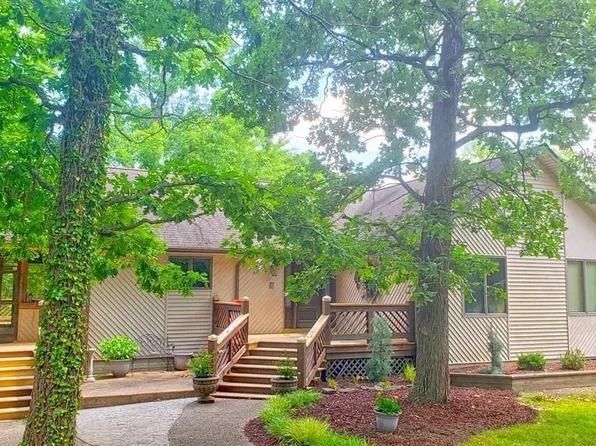 1547 Cumberland Rd, Farmville, VA 23901