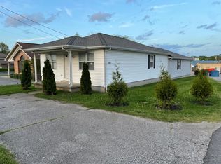 144 N Friendship Rd #B, Paducah, KY 42001