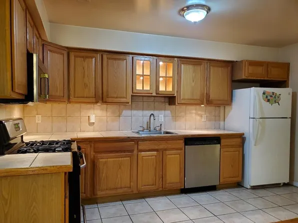 27 Jewett Avenue image 7 of 18