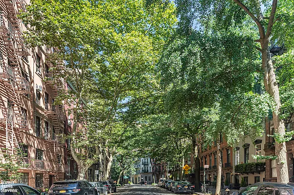 Rented by Brown Harris Stevens | media 13