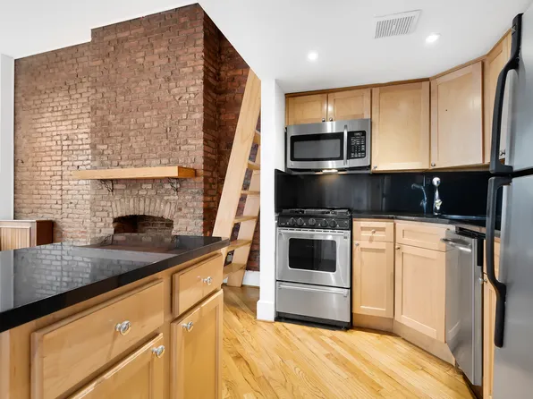122 East 27th Street image 1 of 6
