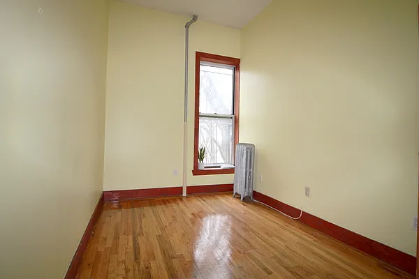 Rented by Elite NY Holdings | media 5