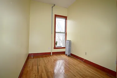 Rented by Elite NY Holdings