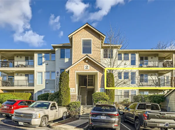 15026 40th Avenue W #2-203, Lynnwood, WA 98087