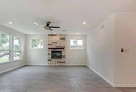 5th image of 1583 Bonnyview Dr