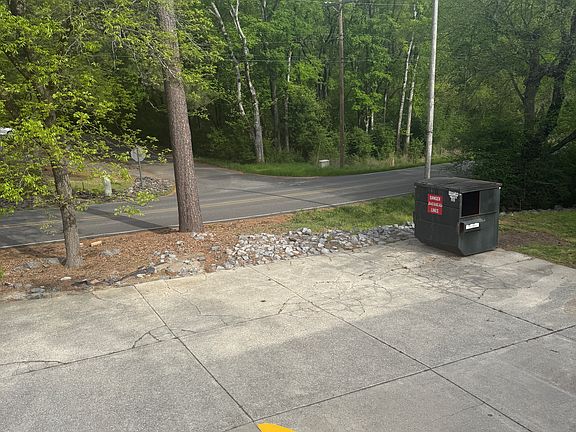 5th image of 234 Adcock Rd APT J