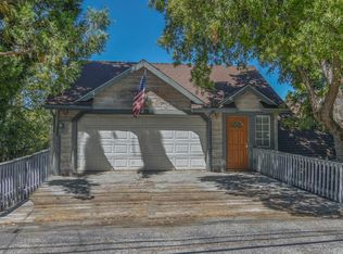 916 Grass Valley Rd, Lake Arrowhead, CA 92352