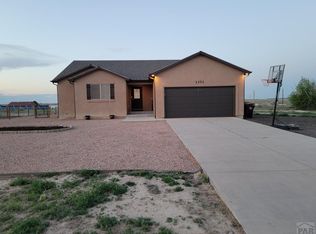 1371 E Kiva Dr, Pueblo West, CO