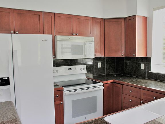 4th image of 1525 NW 57th St Unit 218