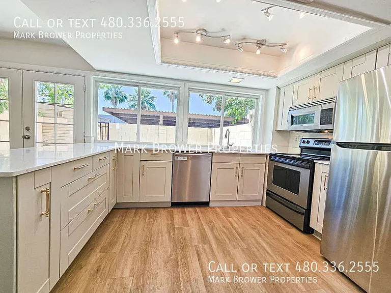 4217 N Miller Rd — Photo 11