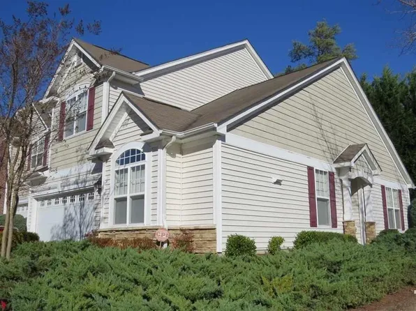 8204 Stone Cellar Dr, Raleigh, NC 27613