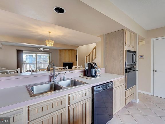 5th image of 38854 Bunting Ave #2