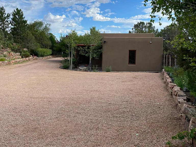 1014 Bishops Lodge Rd — Photo 26