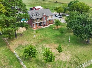 15562 State Highway 83, Howe, OK 74940