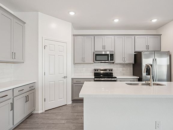 Visara - Marigold Interior Image 7