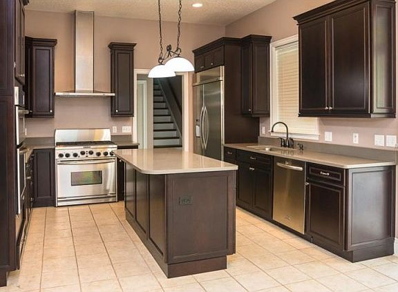 3rd image of 9816 Pine Leaf Ln