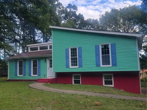 330 Sage Dr, Carrollton, GA 30116
